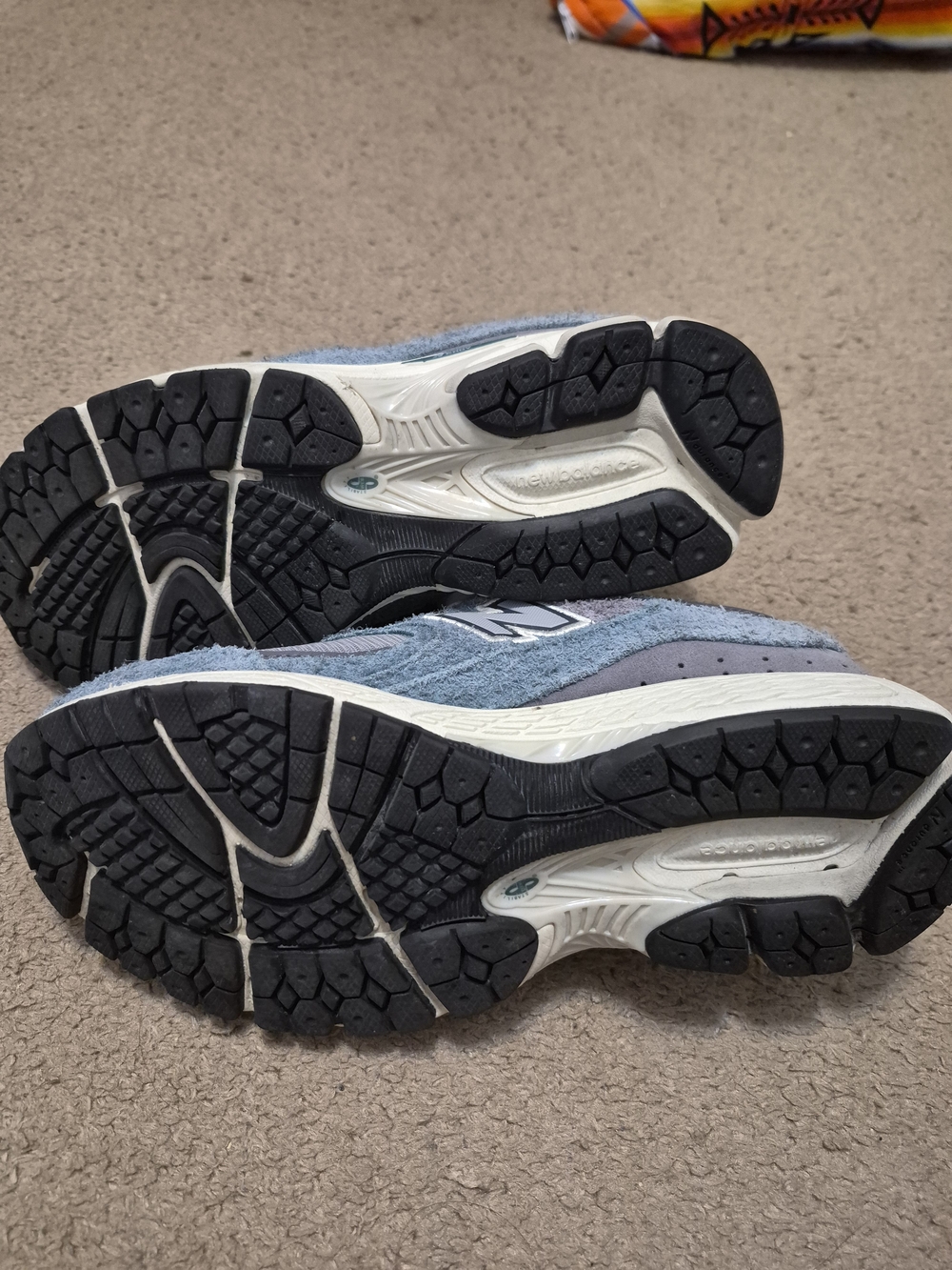 New Balance 2002R - Picture 3 of 3